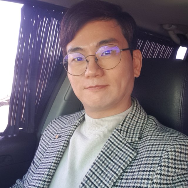 김효민